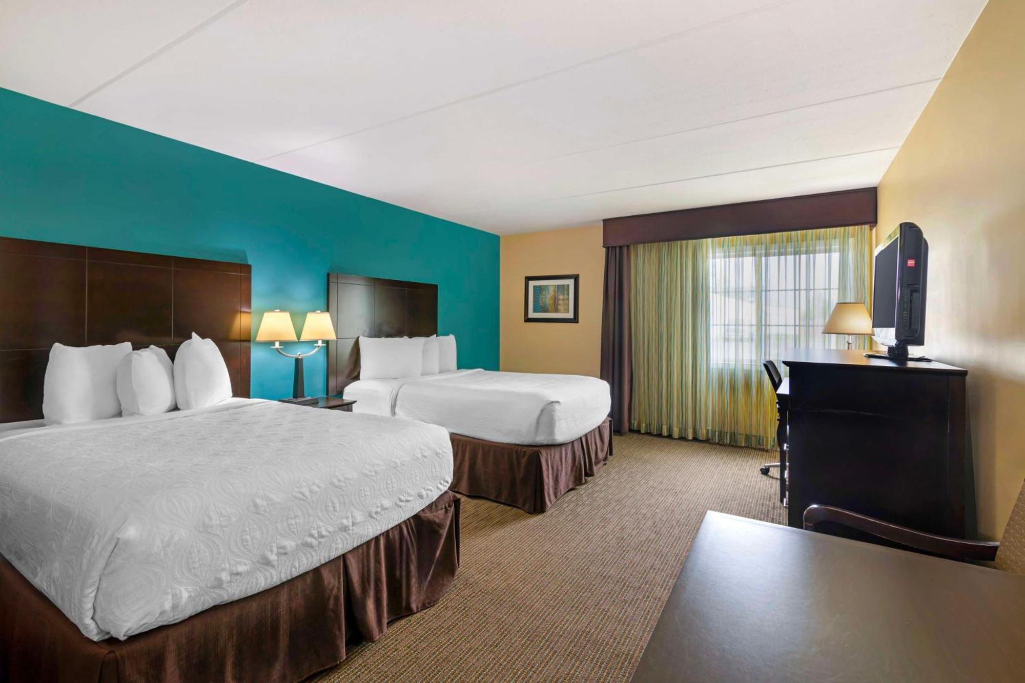 Best Western Plus Plattsburgh Exterior foto