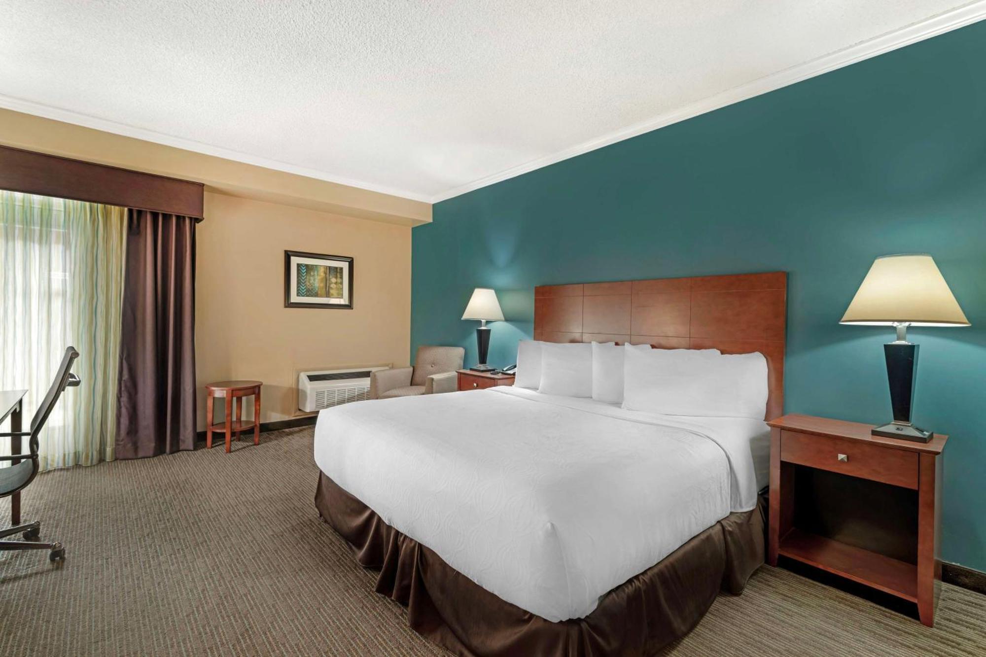 Best Western Plus Plattsburgh Exterior foto